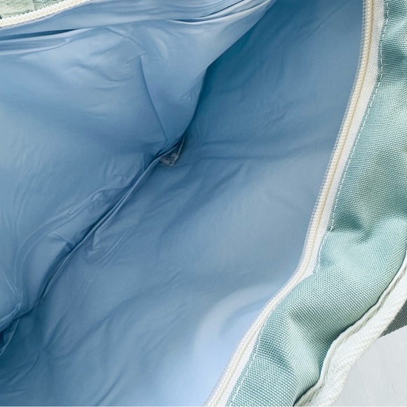 NWT Business & Pleasure Cooler Tote Bag - Picture 8 of 8